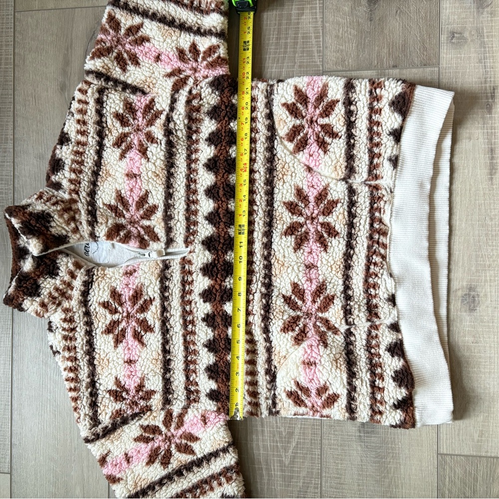 Aerie hometown holiday Cream and Brown Floral fleece quarter zip - Picture 11 of 11